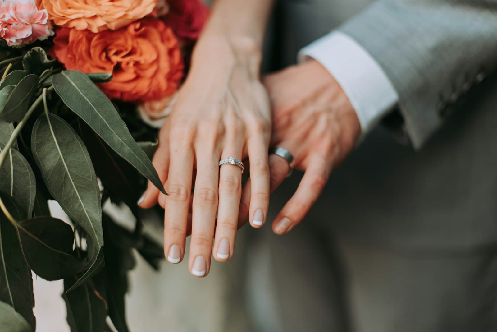 Couple in an open landscape during a pre-wedding shoot