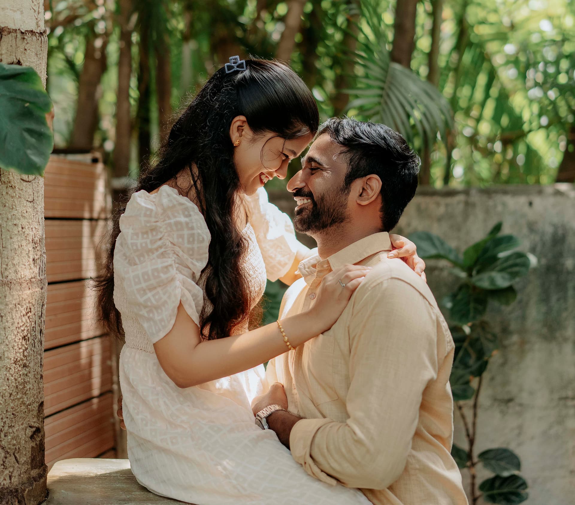 Couple during a romantic pre-wedding session